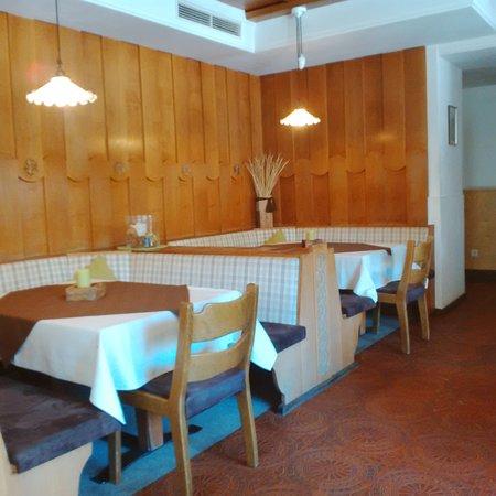 Bar Restaurant Theis